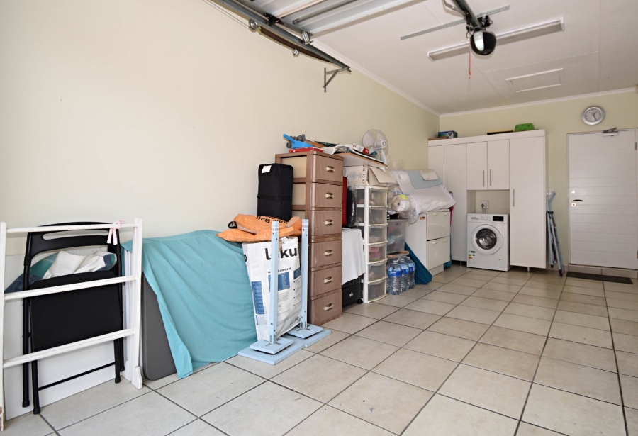 2 Bedroom Property for Sale in Sonneglans Gauteng