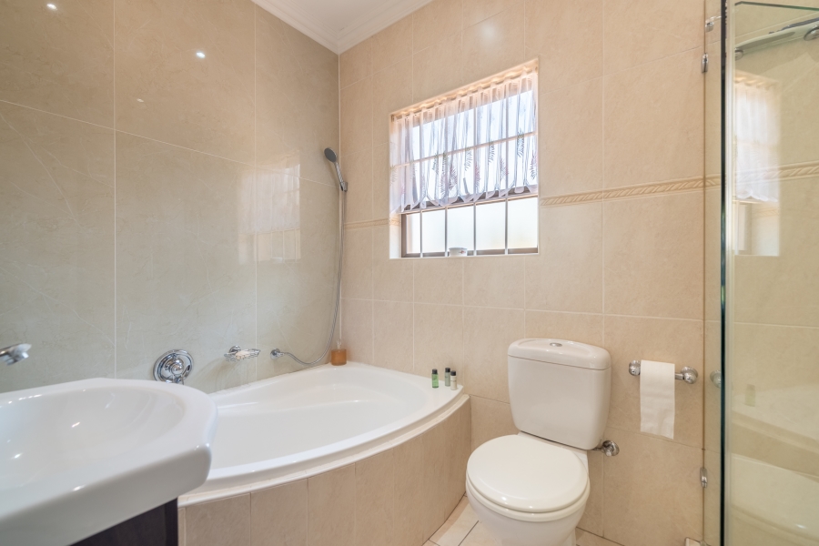 3 Bedroom Property for Sale in Sharonlea Gauteng
