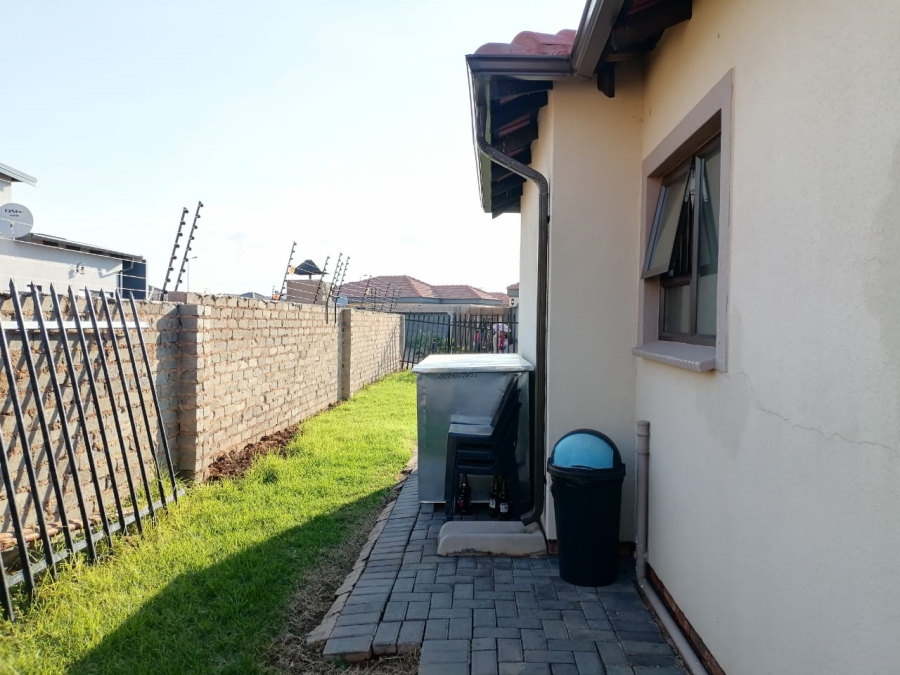 3 Bedroom Property for Sale in Klerksoord Gauteng