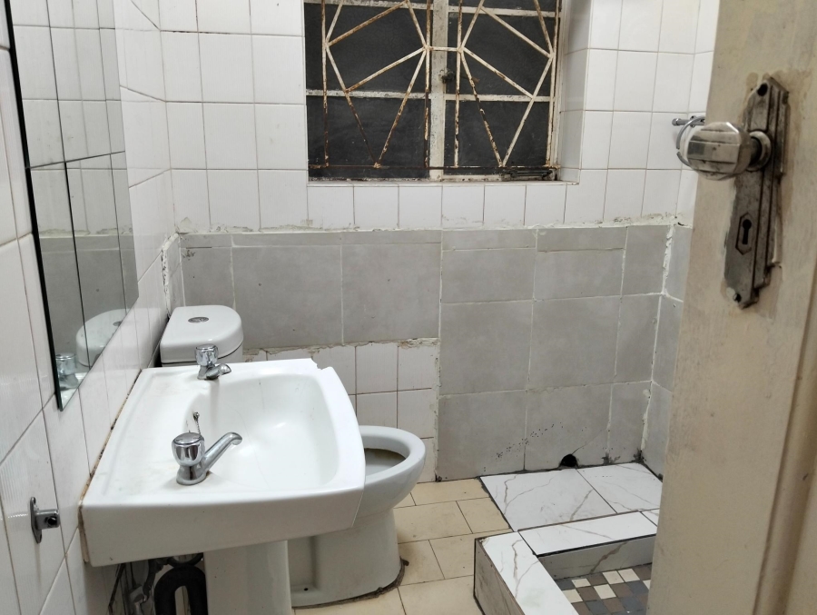 To Let 8 Bedroom Property for Rent in Rosettenville Gauteng