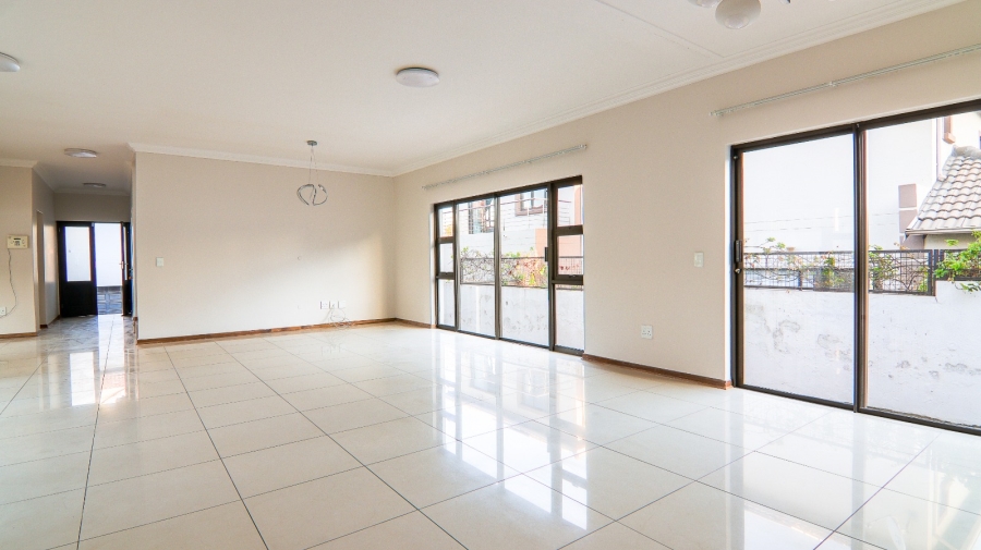 To Let 5 Bedroom Property for Rent in Kyalami Glen Estate Gauteng