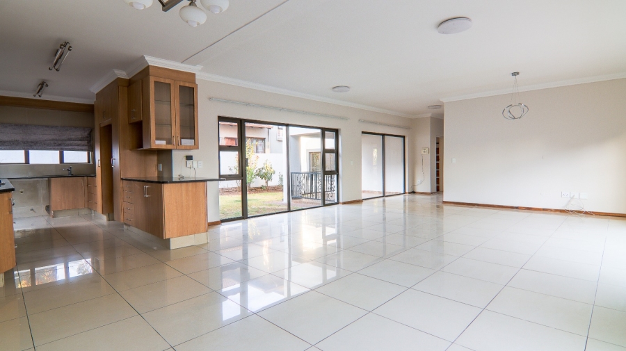 To Let 5 Bedroom Property for Rent in Kyalami Glen Estate Gauteng