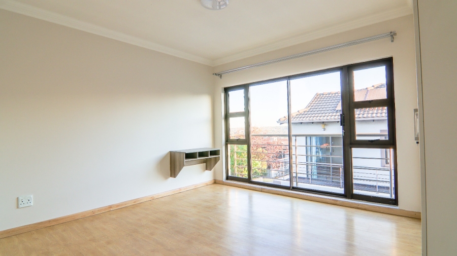 To Let 5 Bedroom Property for Rent in Kyalami Glen Estate Gauteng