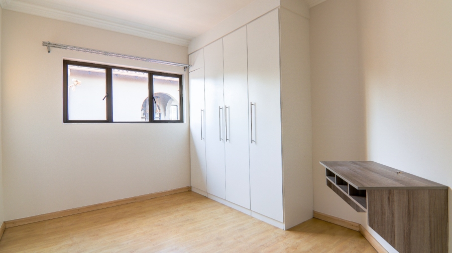 To Let 5 Bedroom Property for Rent in Kyalami Glen Estate Gauteng