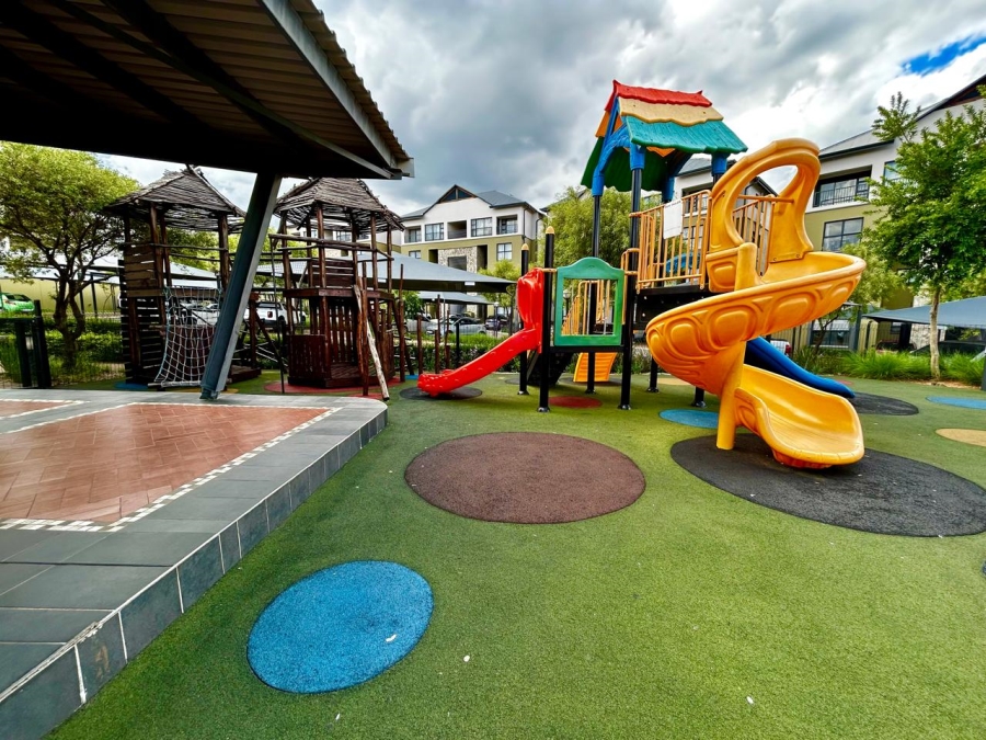 1 Bedroom Property for Sale in Waterfall Gauteng