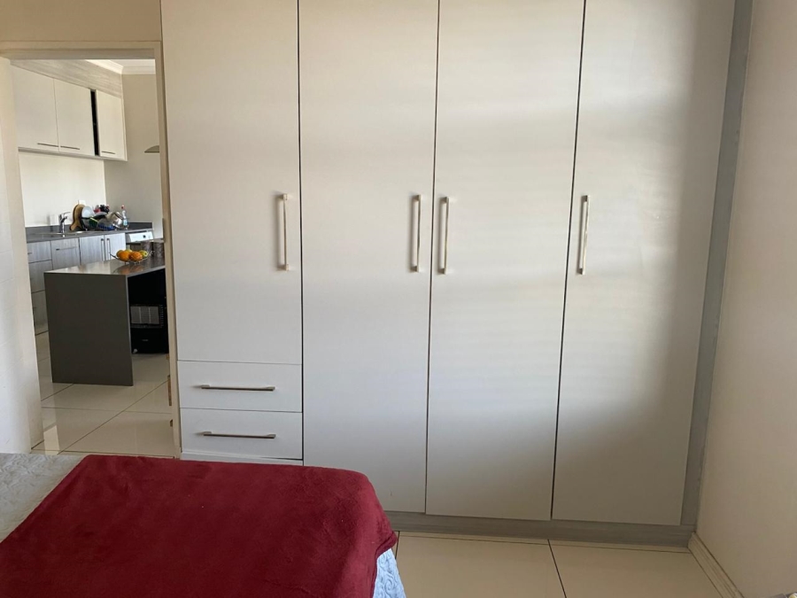 1 Bedroom Property for Sale in Carlswald Gauteng