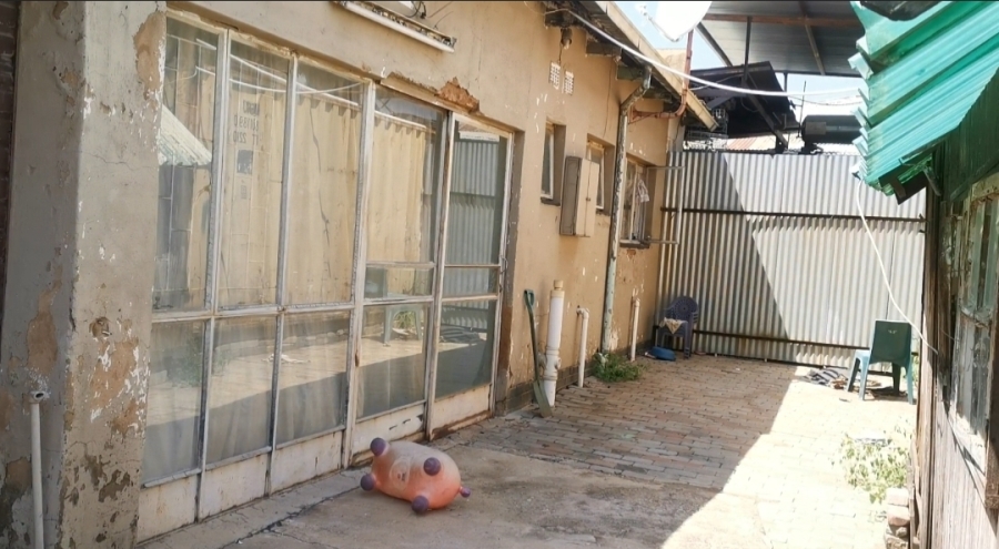 Commercial Property for Sale in Hermanstad Gauteng