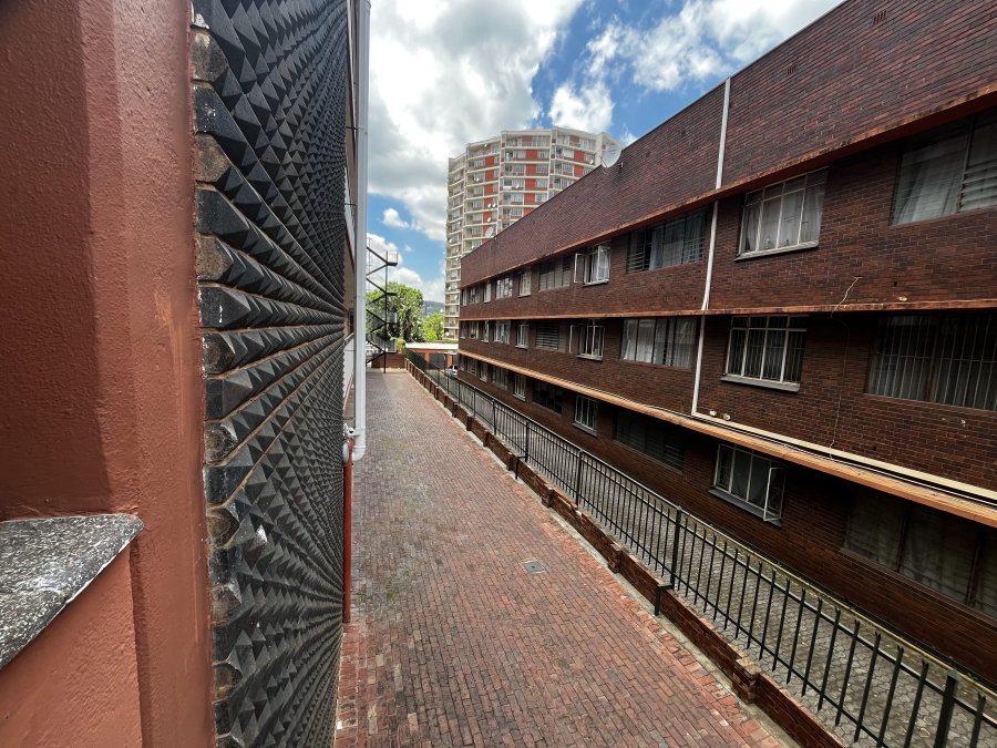 1 Bedroom Property for Sale in Arcadia Gauteng