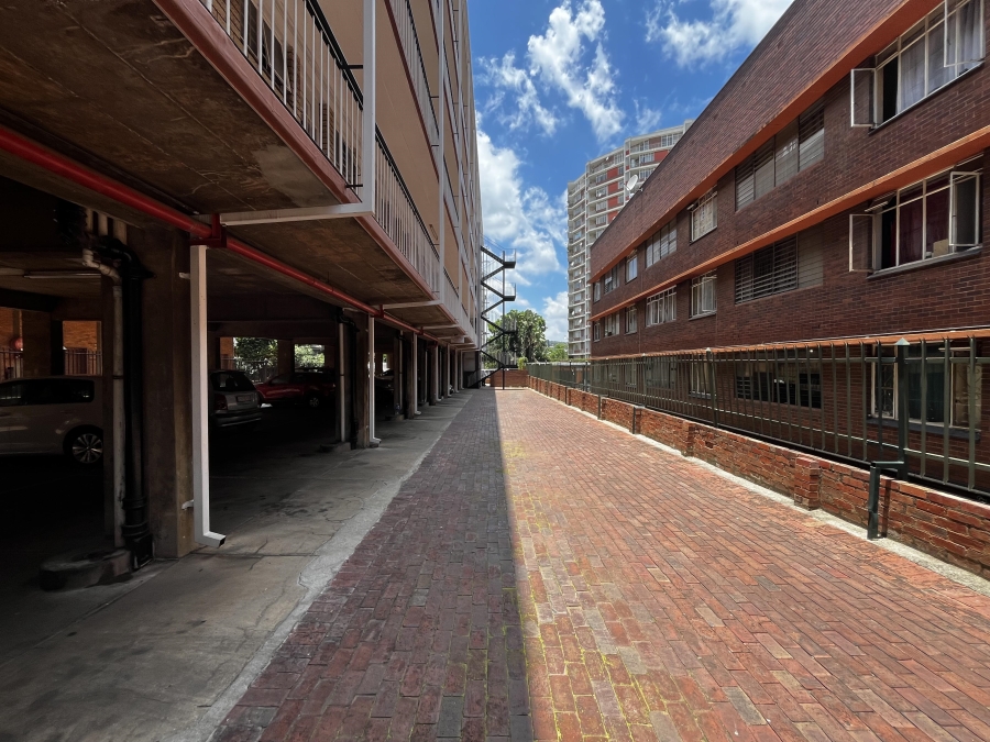 1 Bedroom Property for Sale in Arcadia Gauteng