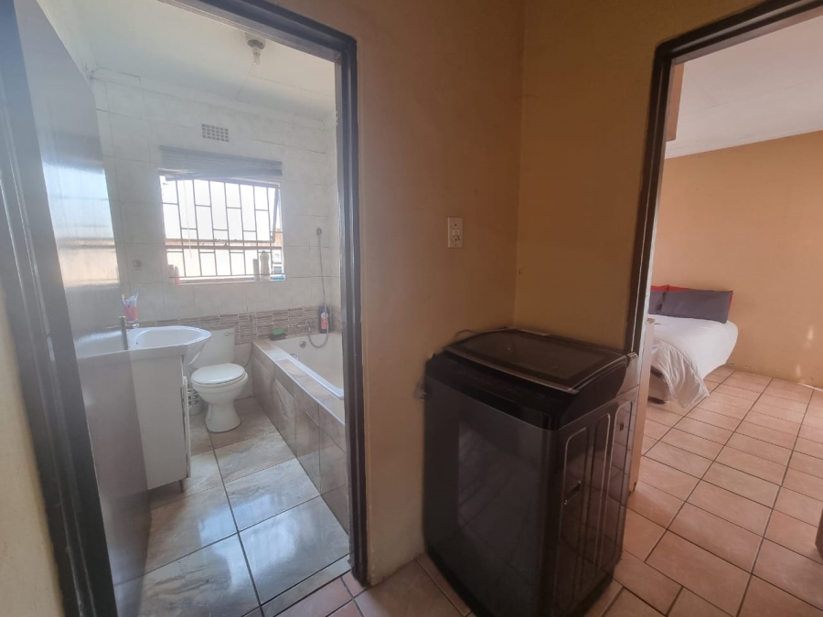 1 Bedroom Property for Sale in Henley on Klip Gauteng