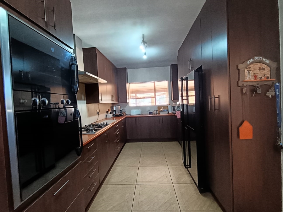 3 Bedroom Property for Sale in Dreamlands Gauteng