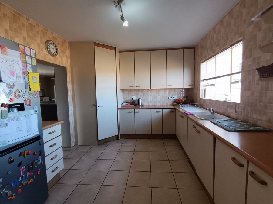 3 Bedroom Property for Sale in Dreamlands Gauteng