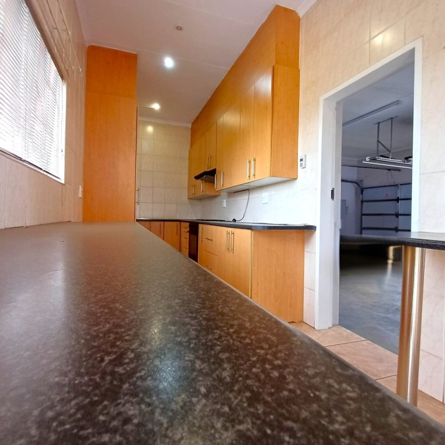 3 Bedroom Property for Sale in Kookrus Gauteng