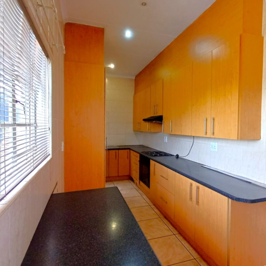 3 Bedroom Property for Sale in Kookrus Gauteng