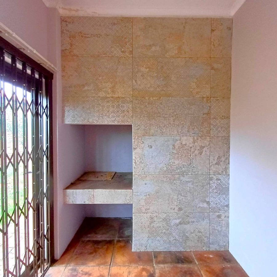 3 Bedroom Property for Sale in Kookrus Gauteng