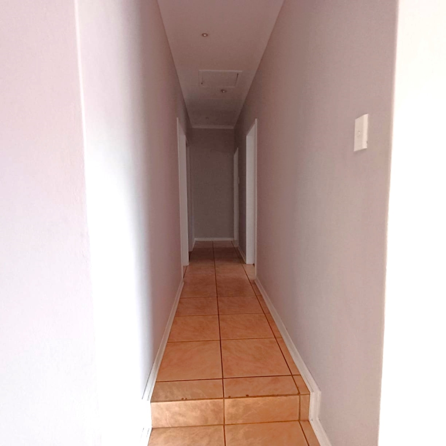 3 Bedroom Property for Sale in Kookrus Gauteng