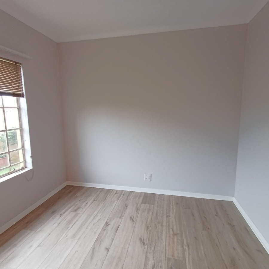 3 Bedroom Property for Sale in Kookrus Gauteng