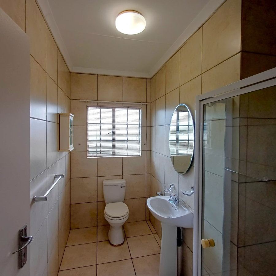 3 Bedroom Property for Sale in Kookrus Gauteng