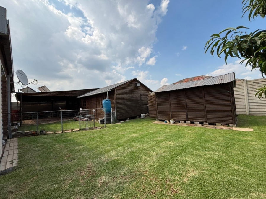 4 Bedroom Property for Sale in Vanderbijlpark CE 3 Gauteng