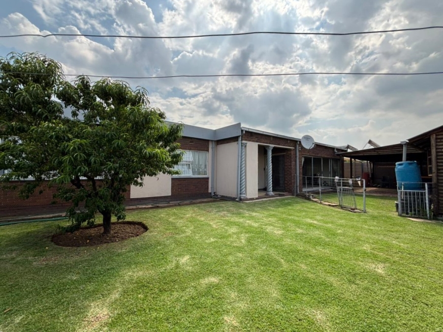 4 Bedroom Property for Sale in Vanderbijlpark CE 3 Gauteng