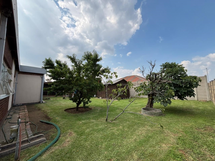 4 Bedroom Property for Sale in Vanderbijlpark CE 3 Gauteng