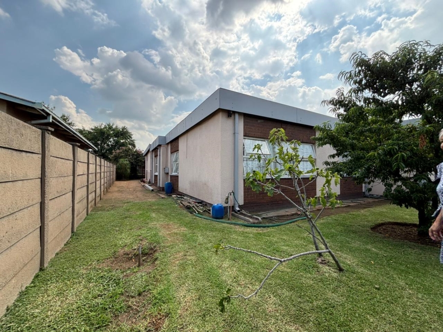 4 Bedroom Property for Sale in Vanderbijlpark CE 3 Gauteng