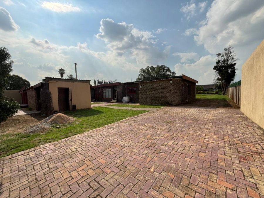 23 Bedroom Property for Sale in Bedworth Park Gauteng