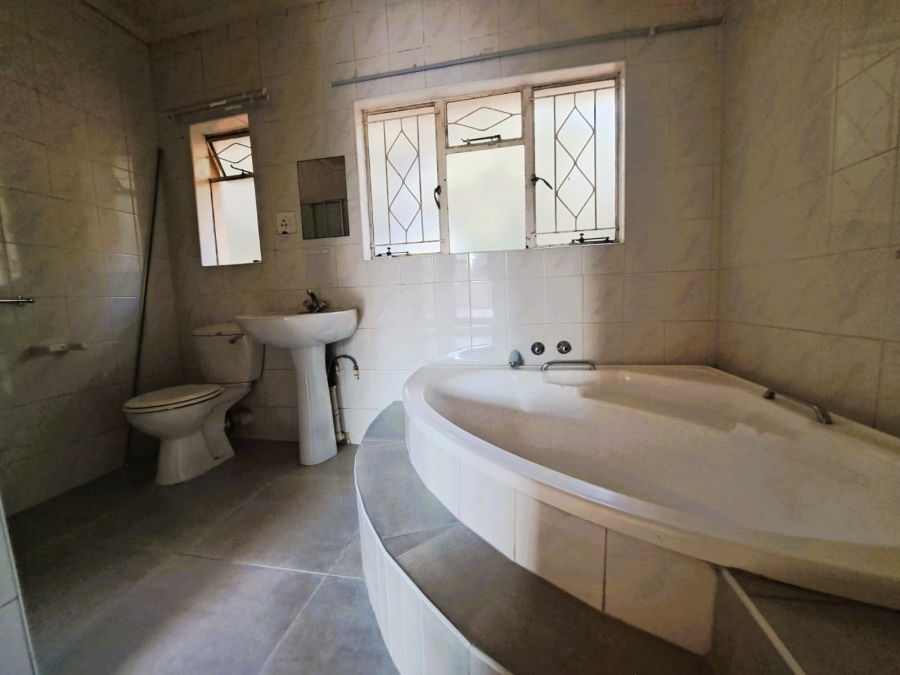 3 Bedroom Property for Sale in Sonland Park Gauteng