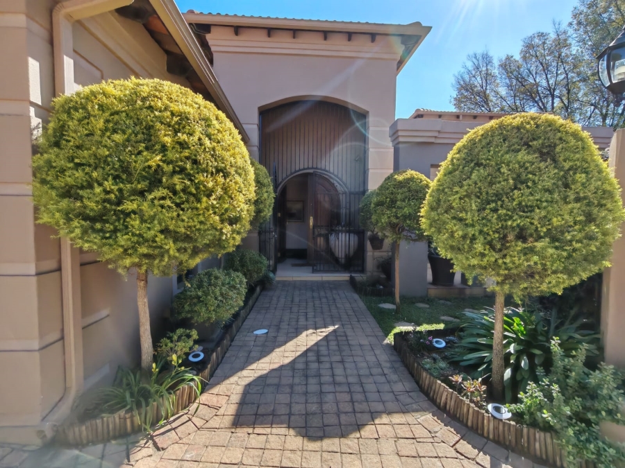 3 Bedroom Property for Sale in Three Rivers Proper Gauteng