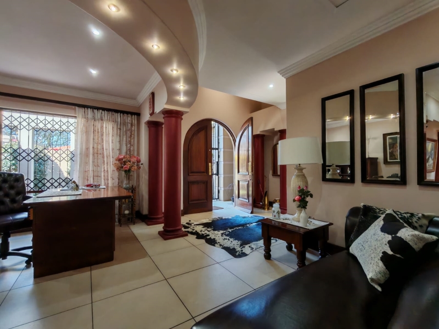 3 Bedroom Property for Sale in Three Rivers Proper Gauteng