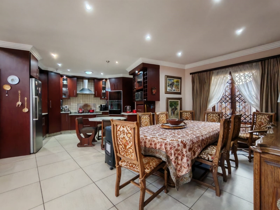 3 Bedroom Property for Sale in Three Rivers Proper Gauteng