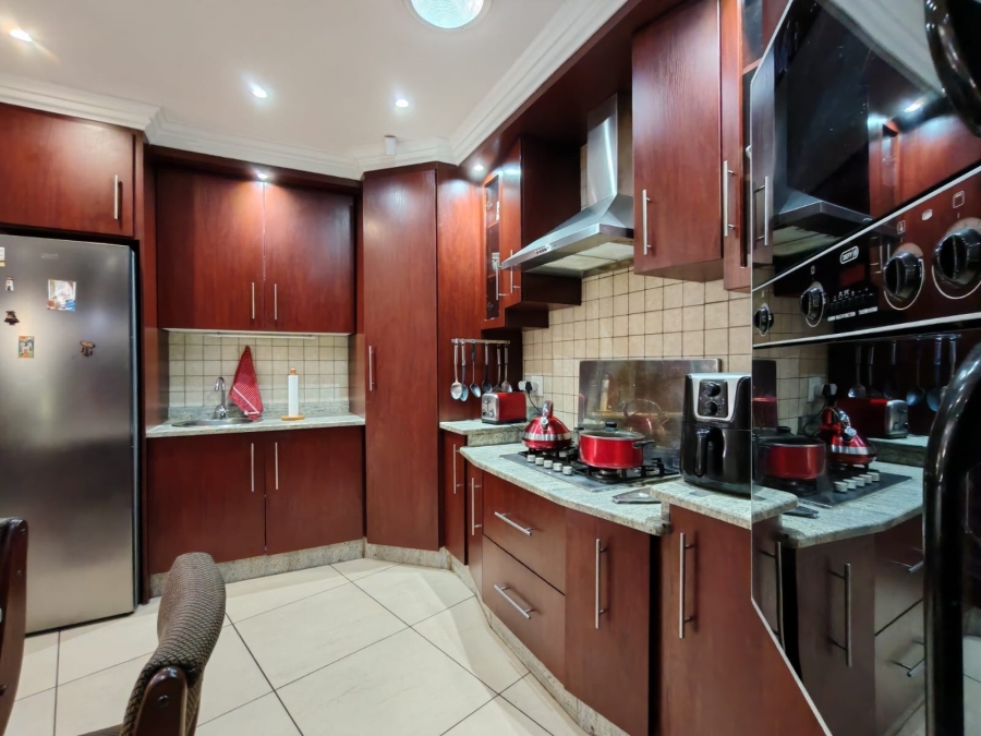 3 Bedroom Property for Sale in Three Rivers Proper Gauteng