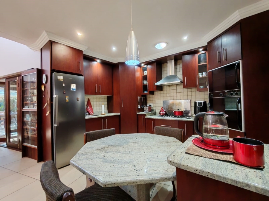 3 Bedroom Property for Sale in Three Rivers Proper Gauteng