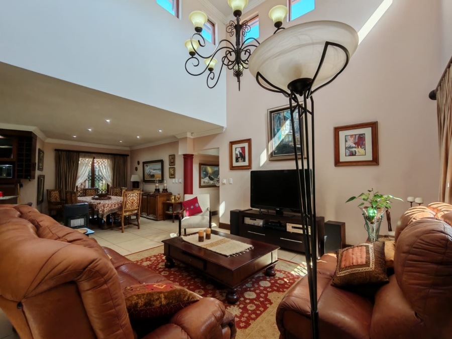 3 Bedroom Property for Sale in Three Rivers Proper Gauteng