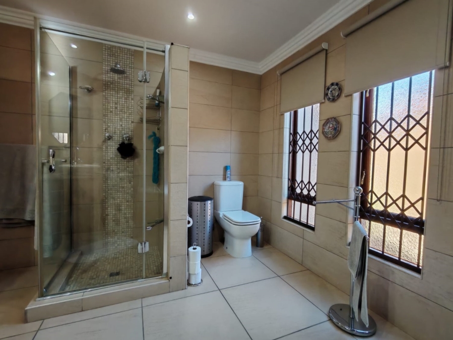 3 Bedroom Property for Sale in Three Rivers Proper Gauteng