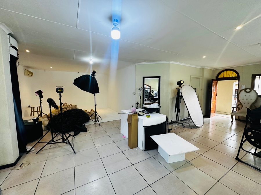 To Let commercial Property for Rent in Norwood Gauteng