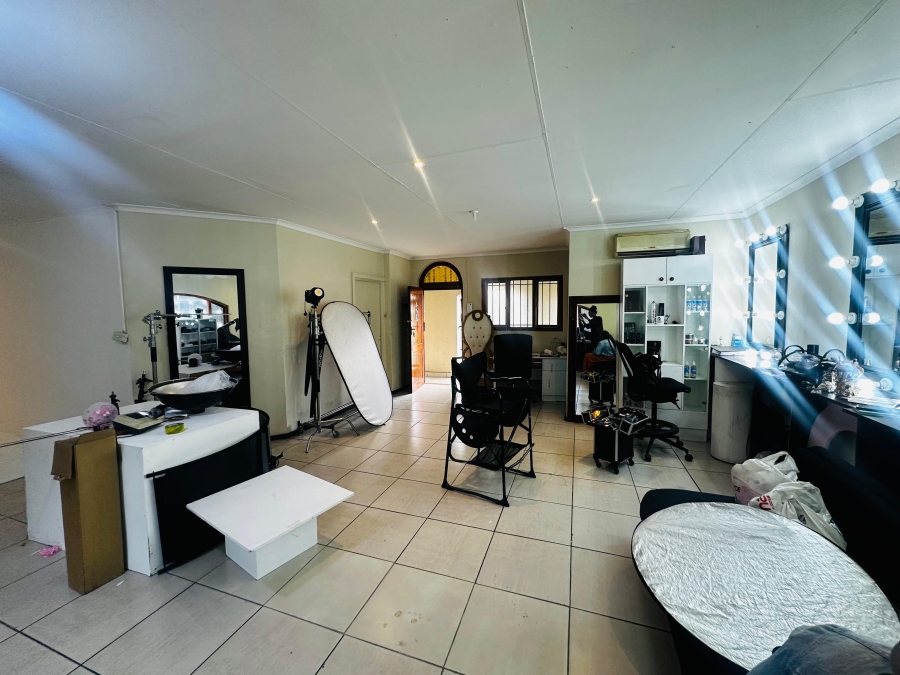 To Let commercial Property for Rent in Norwood Gauteng