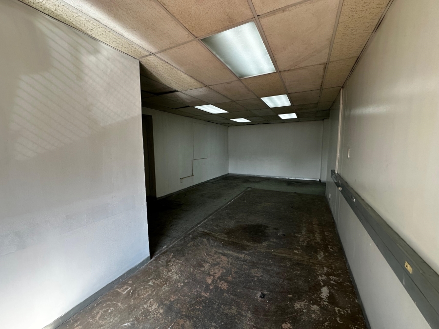 To Let commercial Property for Rent in Vorna Valley Gauteng