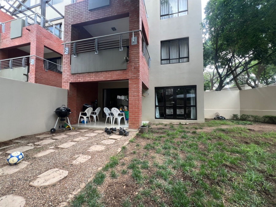 1 Bedroom Property for Sale in Bryanston Gauteng