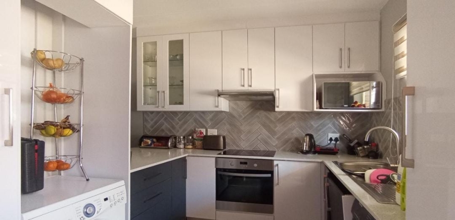 3 Bedroom Property for Sale in Noordwyk Gauteng