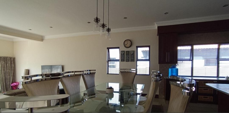 4 Bedroom Property for Sale in Blue Valley Golf Estate Gauteng