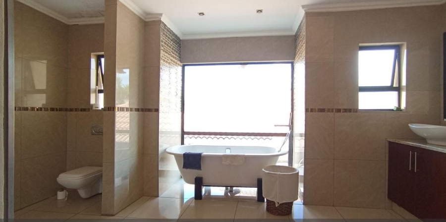 4 Bedroom Property for Sale in Blue Valley Golf Estate Gauteng