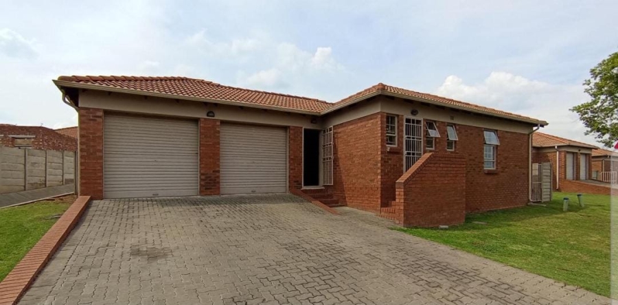 3 Bedroom Property for Sale in Thatch Hill Estate Gauteng