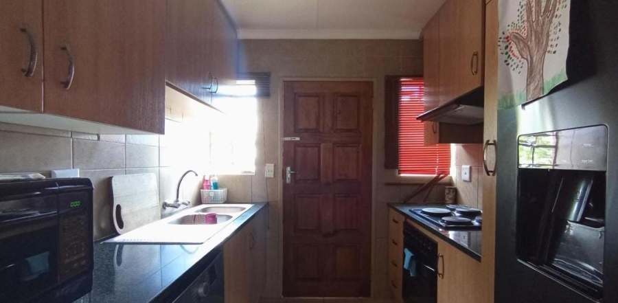 3 Bedroom Property for Sale in Thatch Hill Estate Gauteng