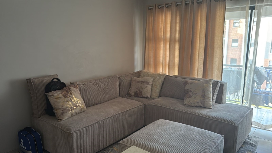 2 Bedroom Property for Sale in Rooihuiskraal North Gauteng