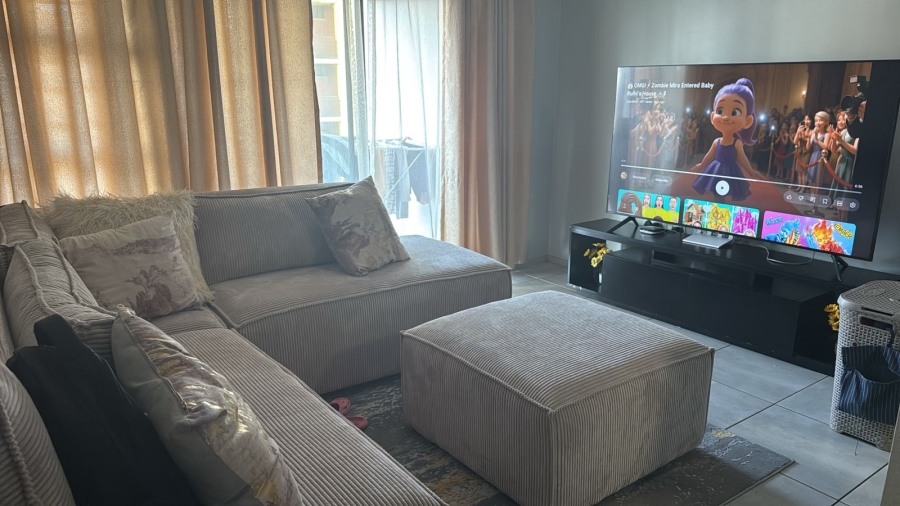 2 Bedroom Property for Sale in Rooihuiskraal North Gauteng