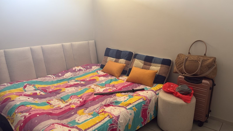 2 Bedroom Property for Sale in Rooihuiskraal North Gauteng