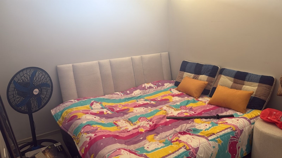 2 Bedroom Property for Sale in Rooihuiskraal North Gauteng