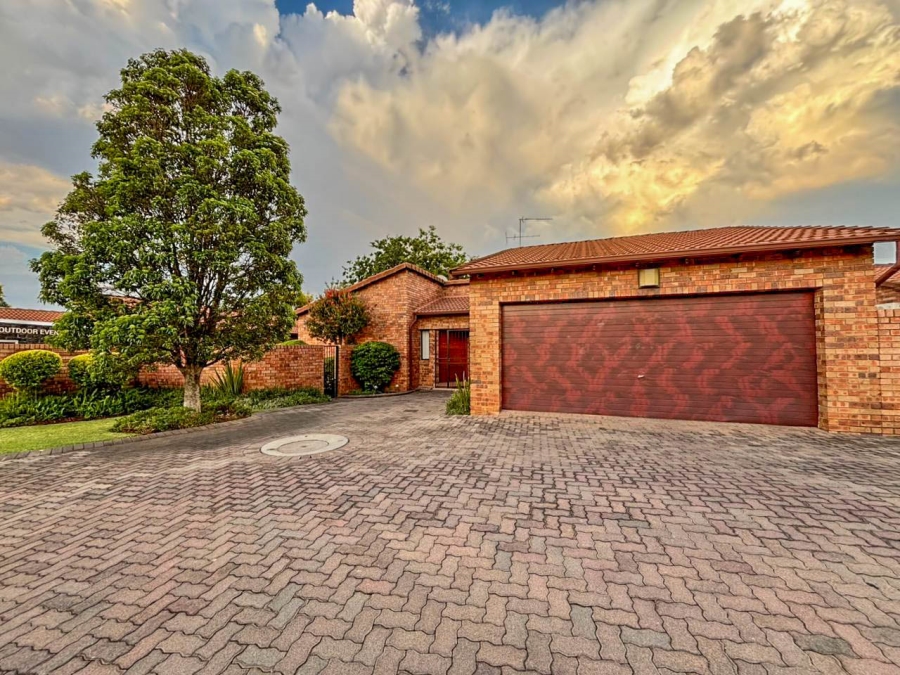 3 Bedroom Property for Sale in North Riding Gauteng