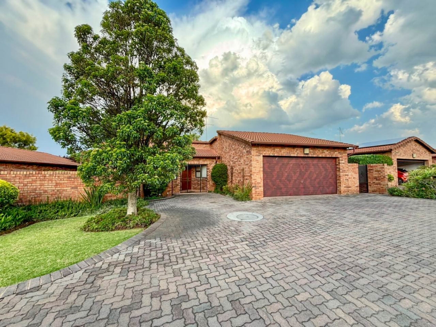 3 Bedroom Property for Sale in North Riding Gauteng